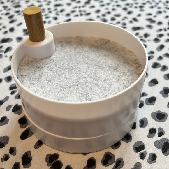 The 2 bandits tiered catchall tray - Picture 2 of 4